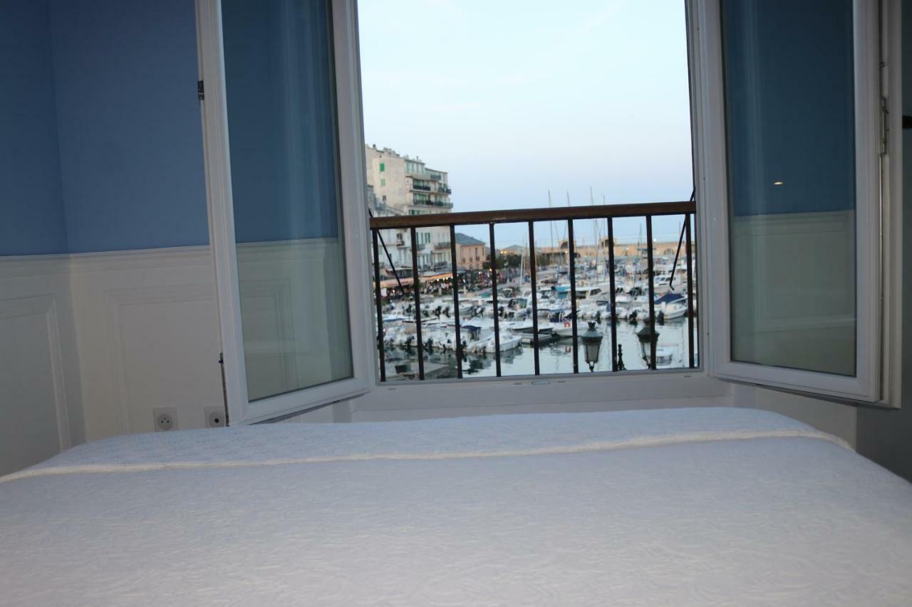 Tres Bel Appartement Vieux Port De Bastia باستيا المظهر الخارجي الصورة